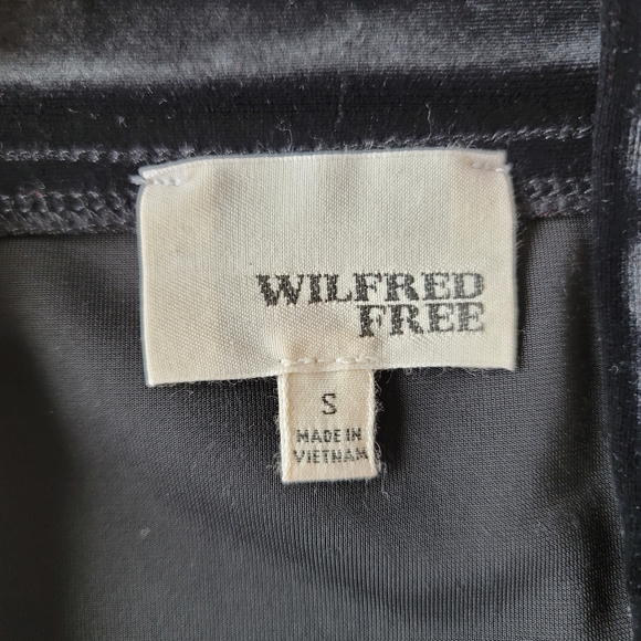 Aritzia Wilfred Free Velvet Black Bodycon Midi Skirt - Picture 2 of 4